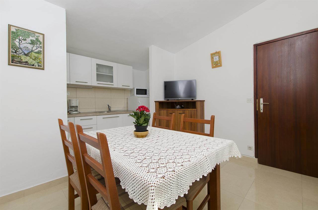 Apartment Josipa Primošten Zewnętrze zdjęcie